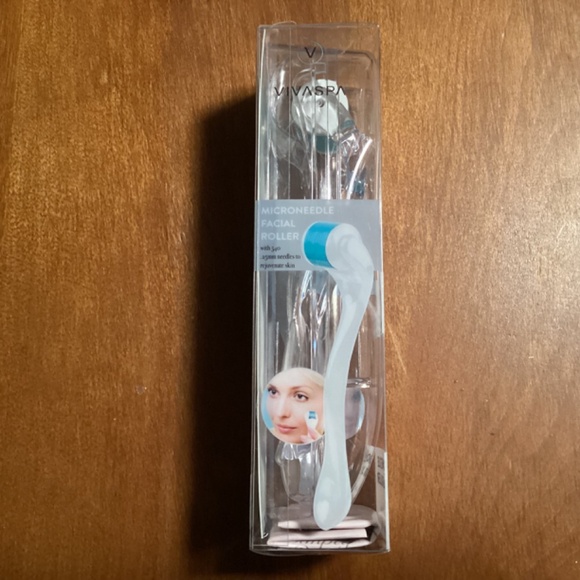 Vivaspa Beauty Redefined Microneedle Facial Roller Bundle of 2 New - Picture 11 of 12